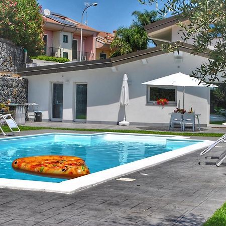 אסראלה Villa Dedalisa By Holidayngo מראה חיצוני תמונה