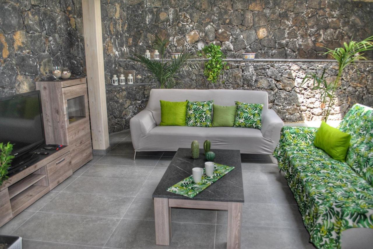 אסראלה Villa Dedalisa By Holidayngo מראה חיצוני תמונה