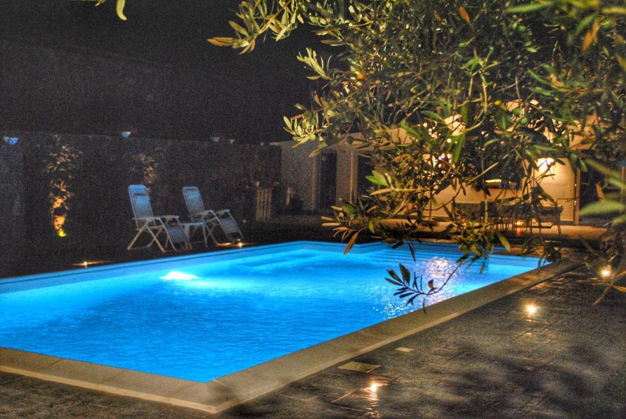 אסראלה Villa Dedalisa By Holidayngo מראה חיצוני תמונה